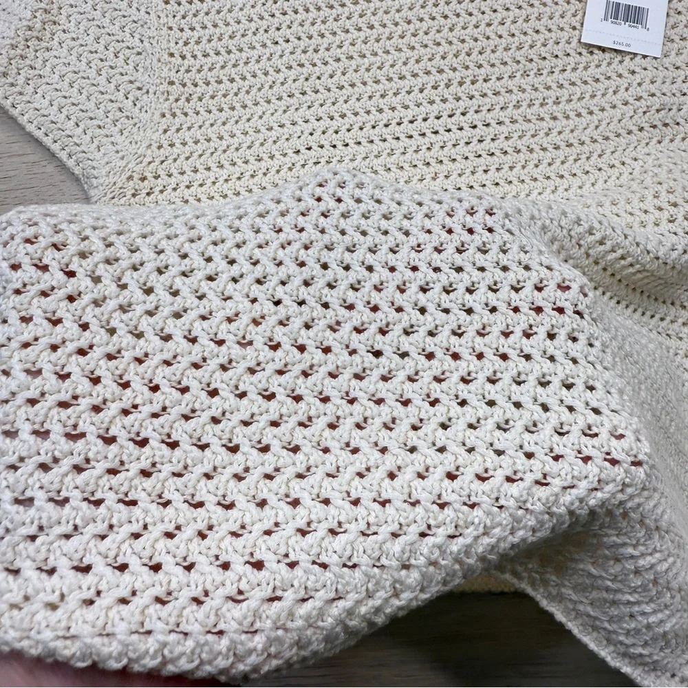 Vince Short Sleeve Crochet Top - Picture 6 of 8